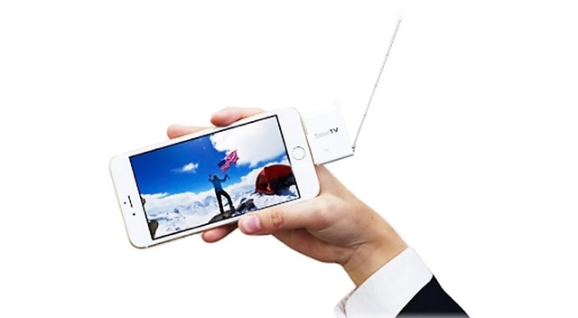 iPhoneでテレビ! 挿すだけで使える小型チューナー『PIX-DT350N』