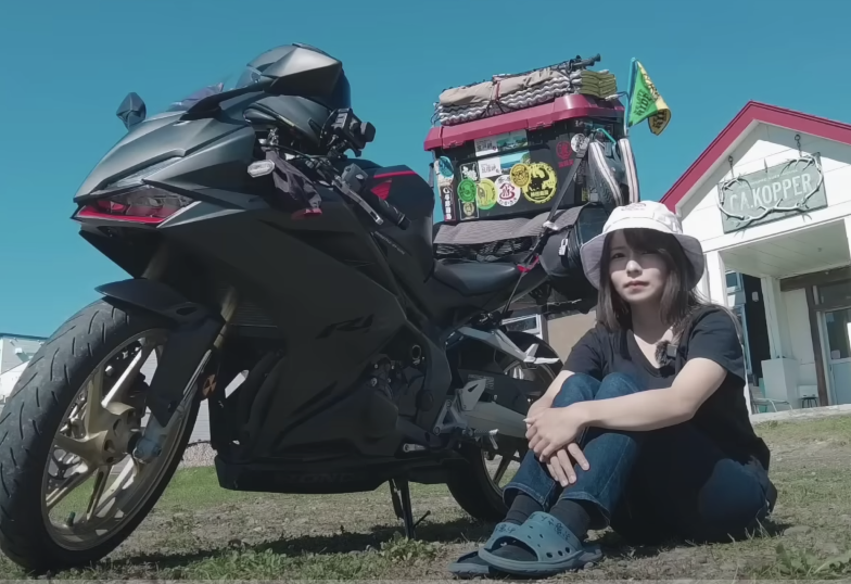 Youtuberこつぶちゃん 台風で愛車cbr250rrが転倒 バイカーに送った強風対策とアドバイスとは Appbank